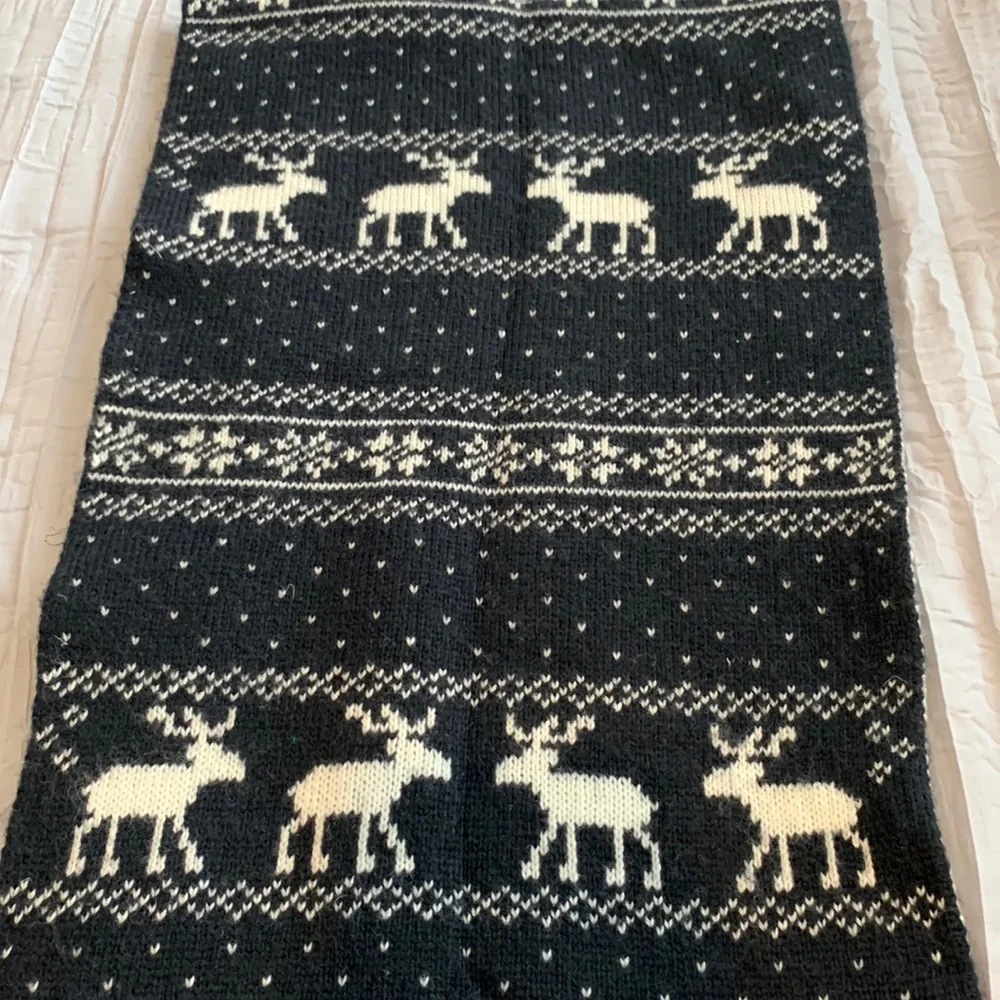 Abercrombie & Fitch Knit Scarf - Picture 1 of 6